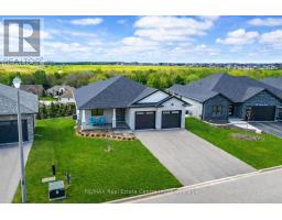 14 FAITH DRIVE, Mapleton, Ontario