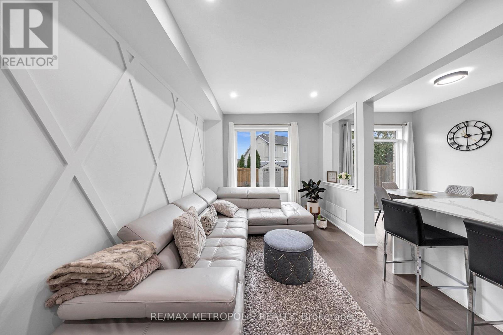 93 Blanchard Crescent, Essa (Angus), Ontario  L0M 1B5 - Photo 13 - N13803634
