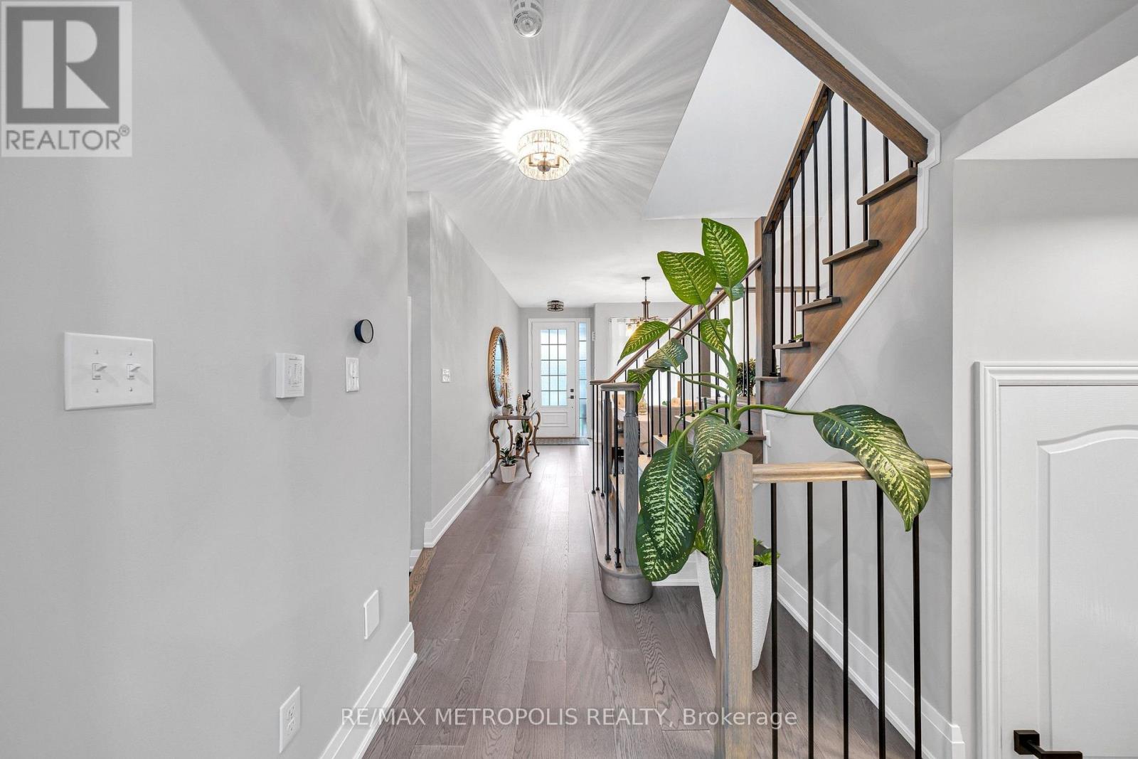 93 Blanchard Crescent, Essa (Angus), Ontario  L0M 1B5 - Photo 9 - N13803634