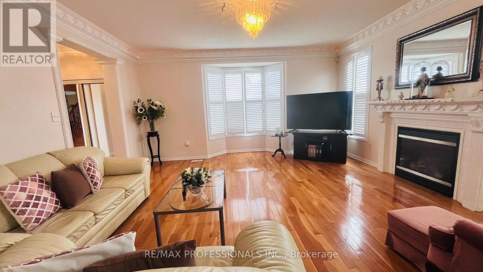 49 Colchester Street, Markham, Ontario  L6B 1K3 - Photo 13 - N13803808