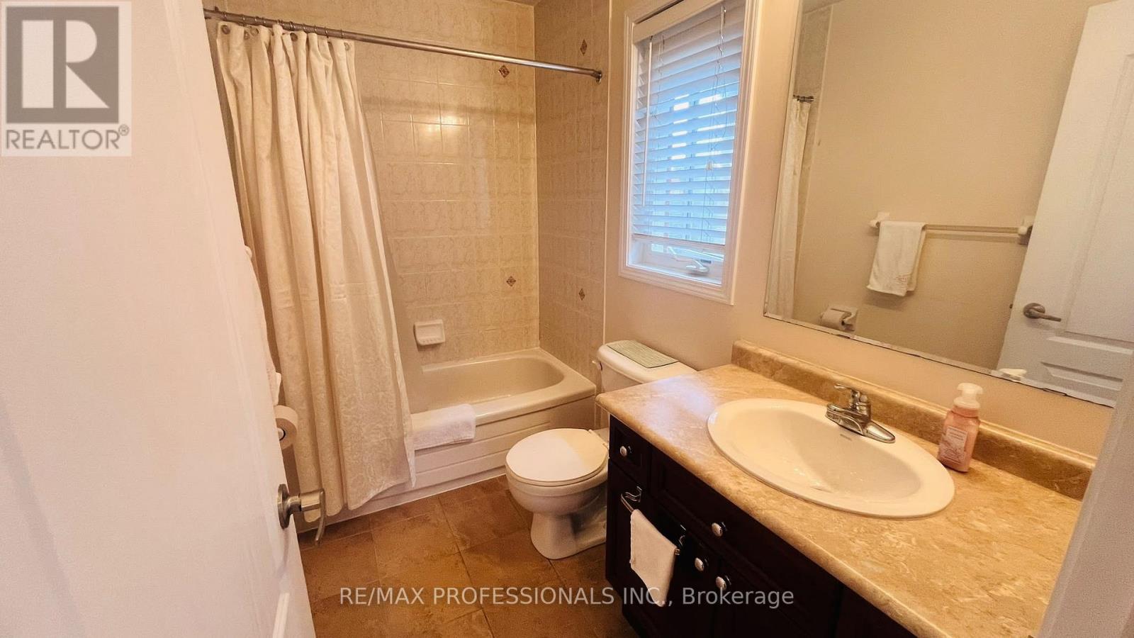 49 Colchester Street, Markham, Ontario  L6B 1K3 - Photo 27 - N13803808