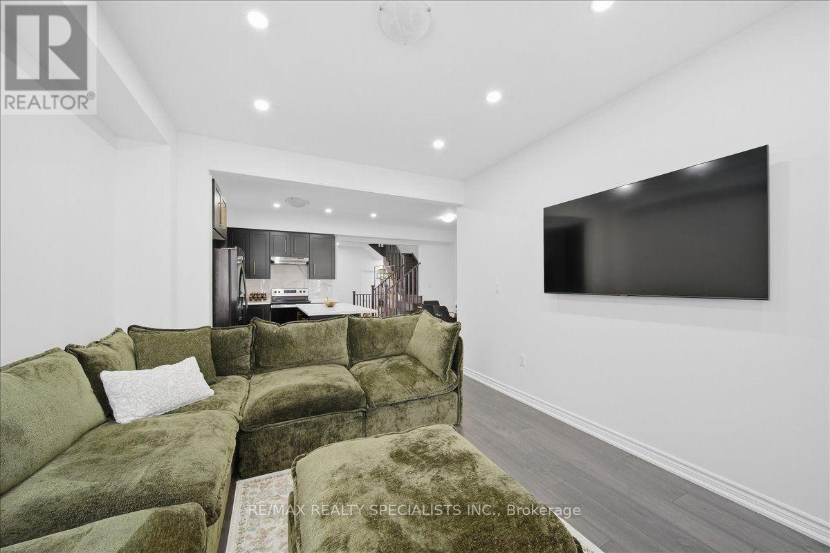 90 Ferragine Crescent, Bradford West Gwillimbury (Bradford), Ontario  L3Z 4K2 - Photo 28 - N13803850