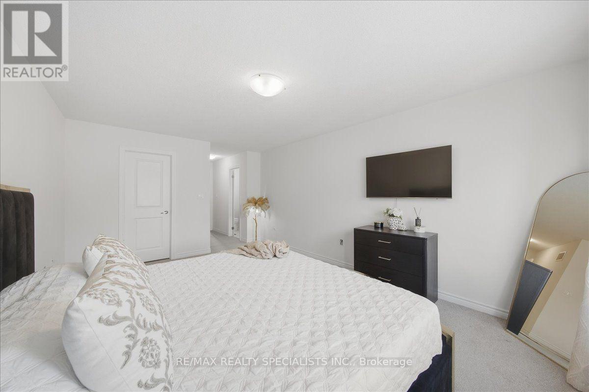 90 Ferragine Crescent, Bradford West Gwillimbury (Bradford), Ontario  L3Z 4K2 - Photo 33 - N13803850