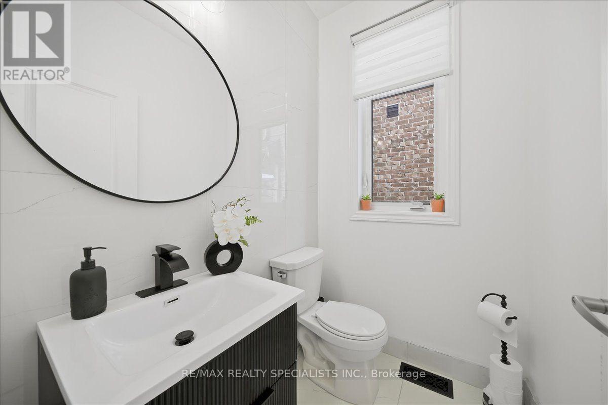 90 Ferragine Crescent, Bradford West Gwillimbury (Bradford), Ontario  L3Z 4K2 - Photo 6 - N13803850