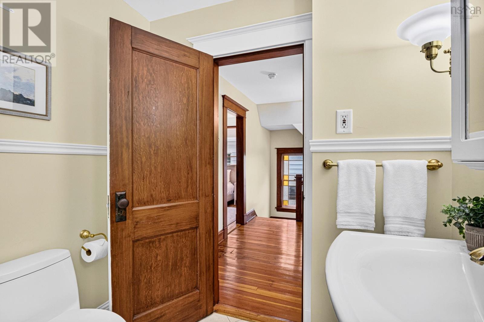 2543 Dublin Street photo 34