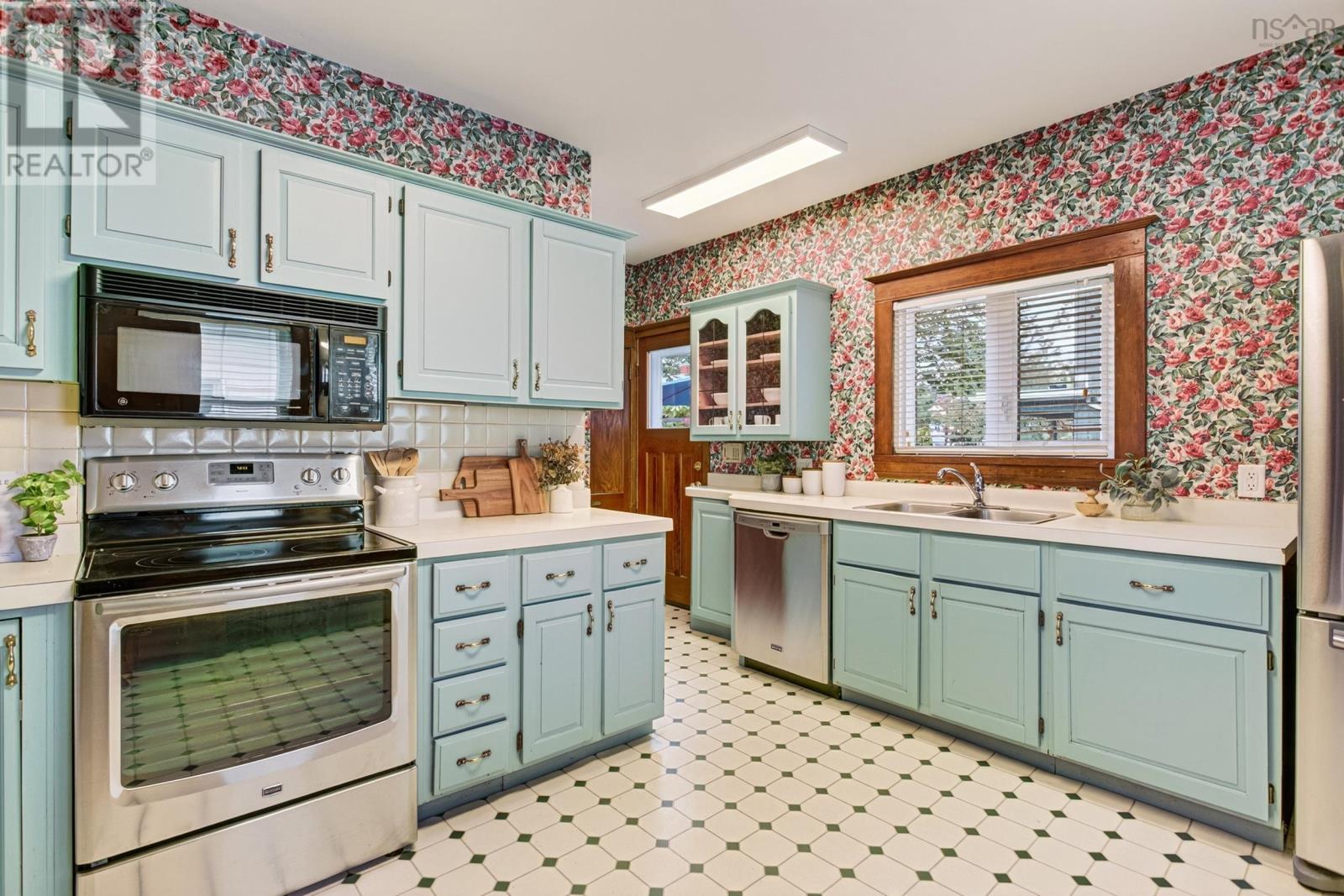 2543 Dublin Street photo 14