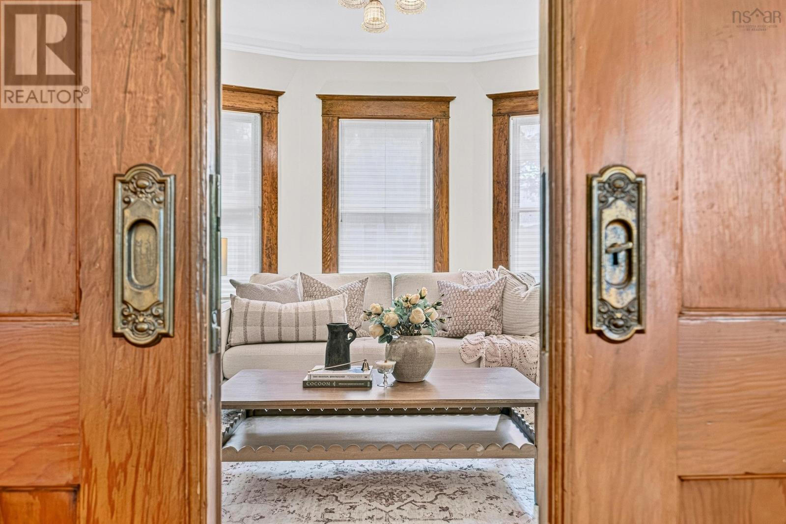 2543 Dublin Street photo 8