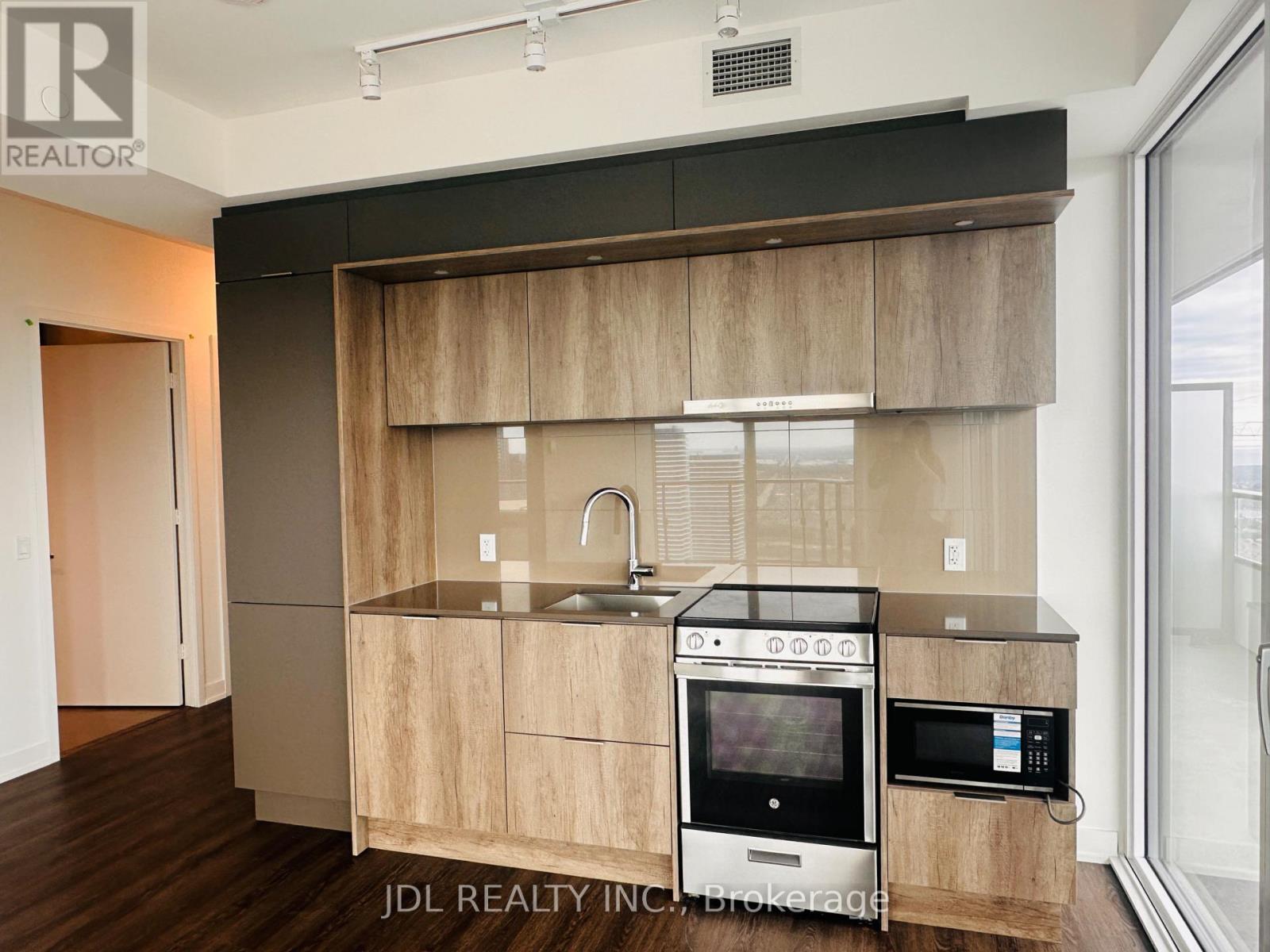 4102 - 448 Burnhamthorpe Road, Mississauga, Ontario  L5B 0R4 - Photo 10 - W13803874