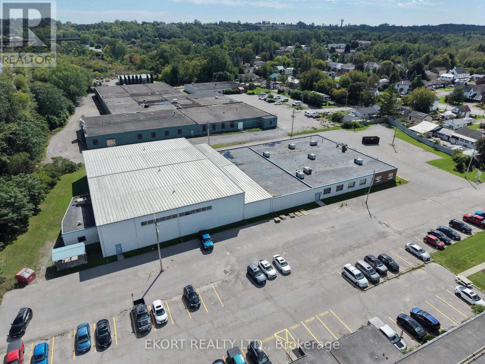 39 Davis Street E, Quinte West, Ontario  K8V 4K8 - Photo 2 - X12881092