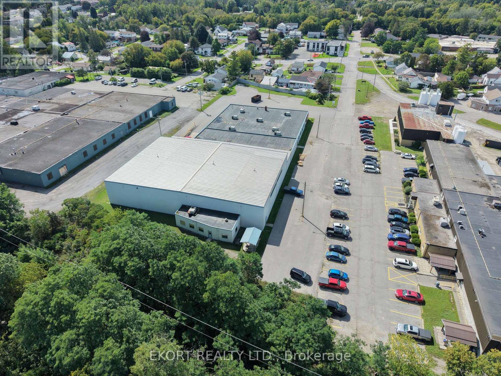 39 Davis Street E, Quinte West, Ontario  K8V 4K8 - Photo 6 - X12881092