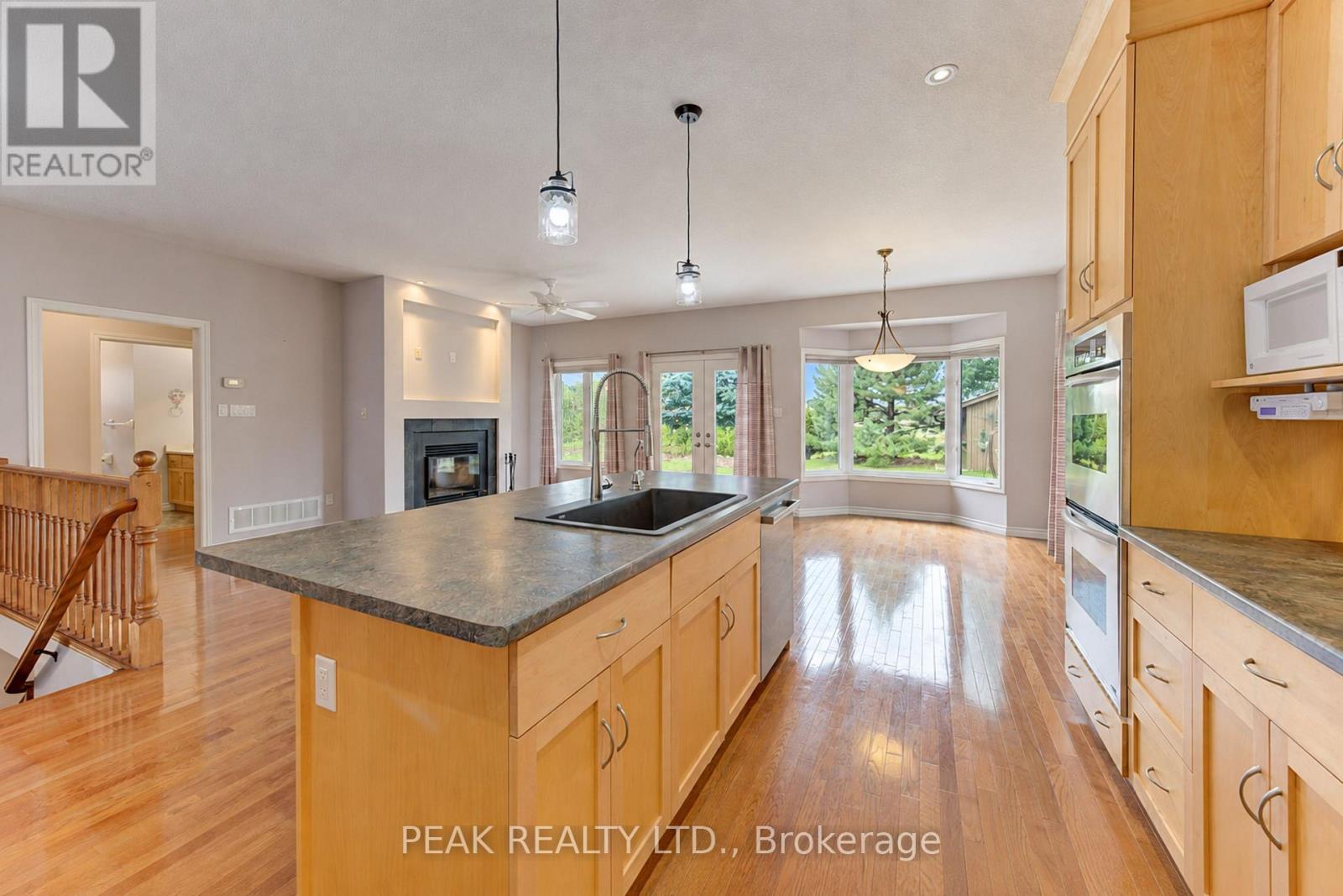 64 Applewood Street, Blandford-Blenheim, Ontario  N0J 1S0 - Photo 13 - X13803672