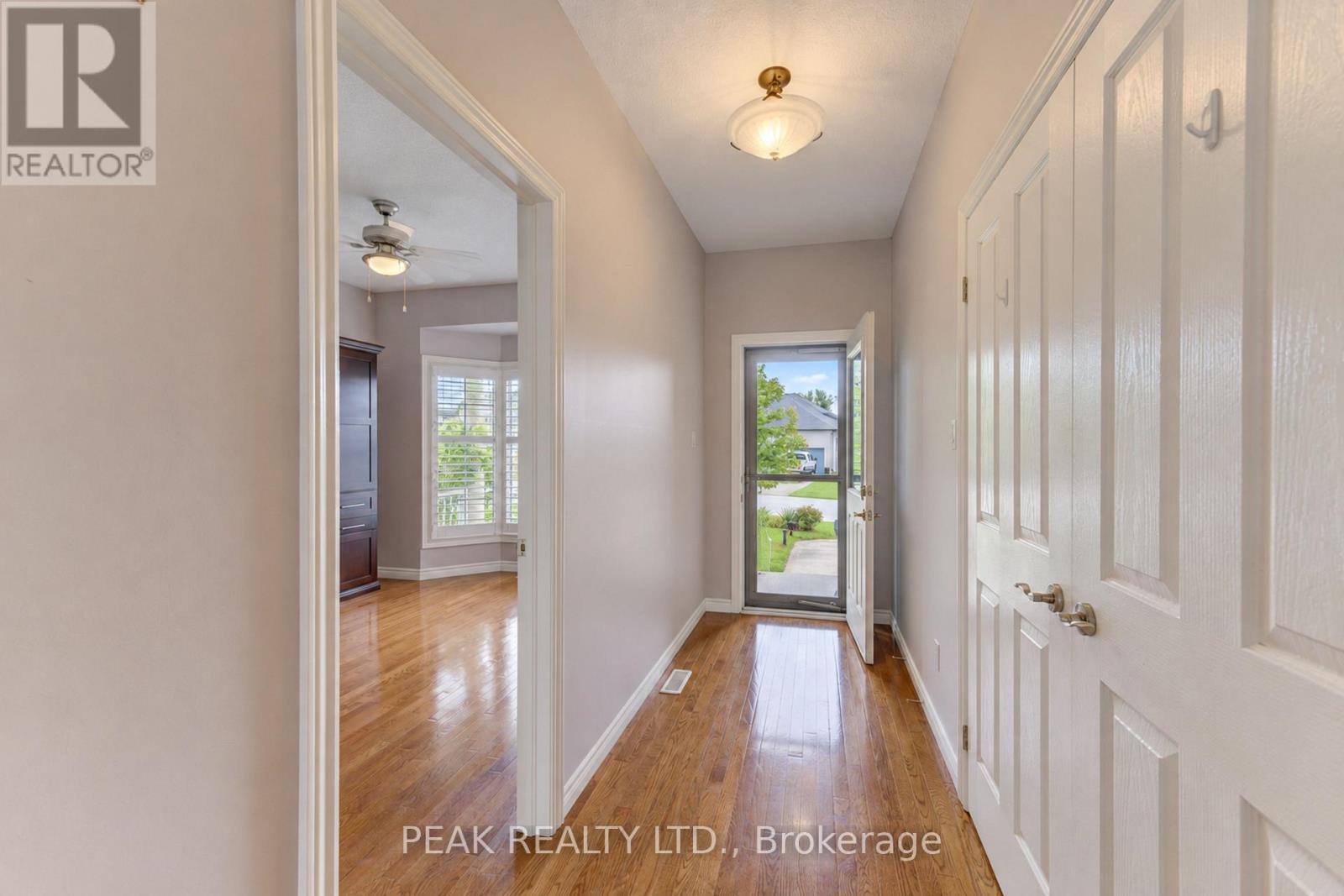 64 Applewood Street, Blandford-Blenheim, Ontario  N0J 1S0 - Photo 5 - X13803672