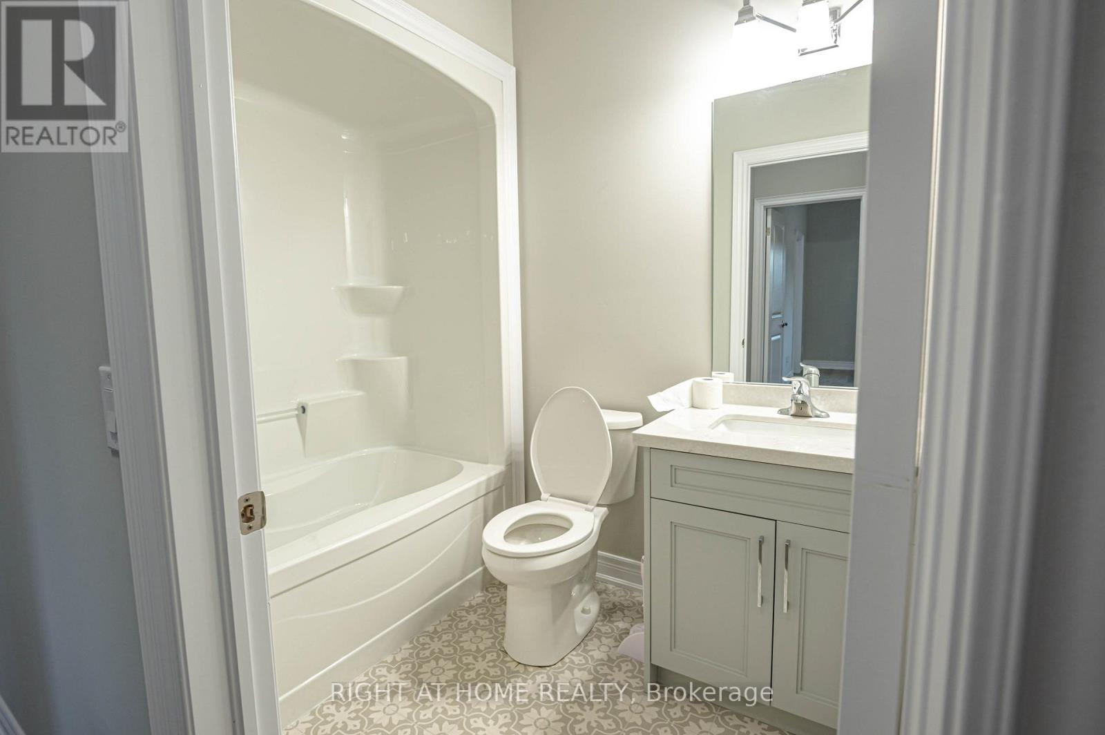 3544 Canfield Crescent, Fort Erie, Ontario  L0S 1S0 - Photo 9 - X13803690