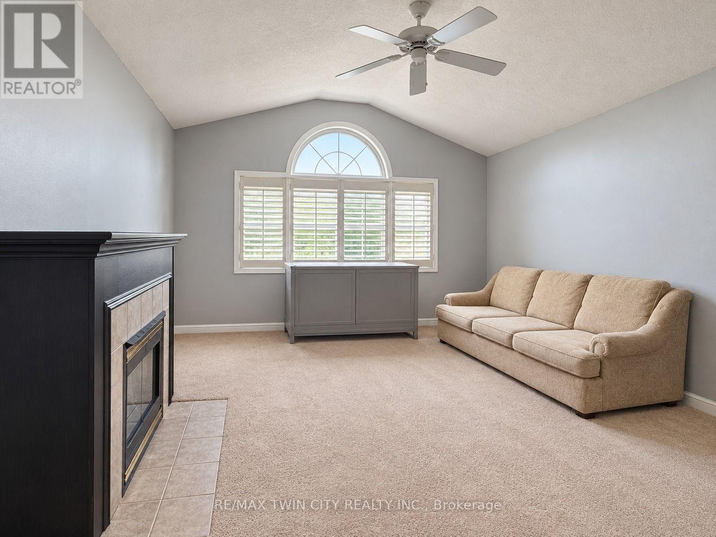 63 Orchid Crescent, Kitchener, Ontario  N2E 3N3 - Photo 11 - X13803746
