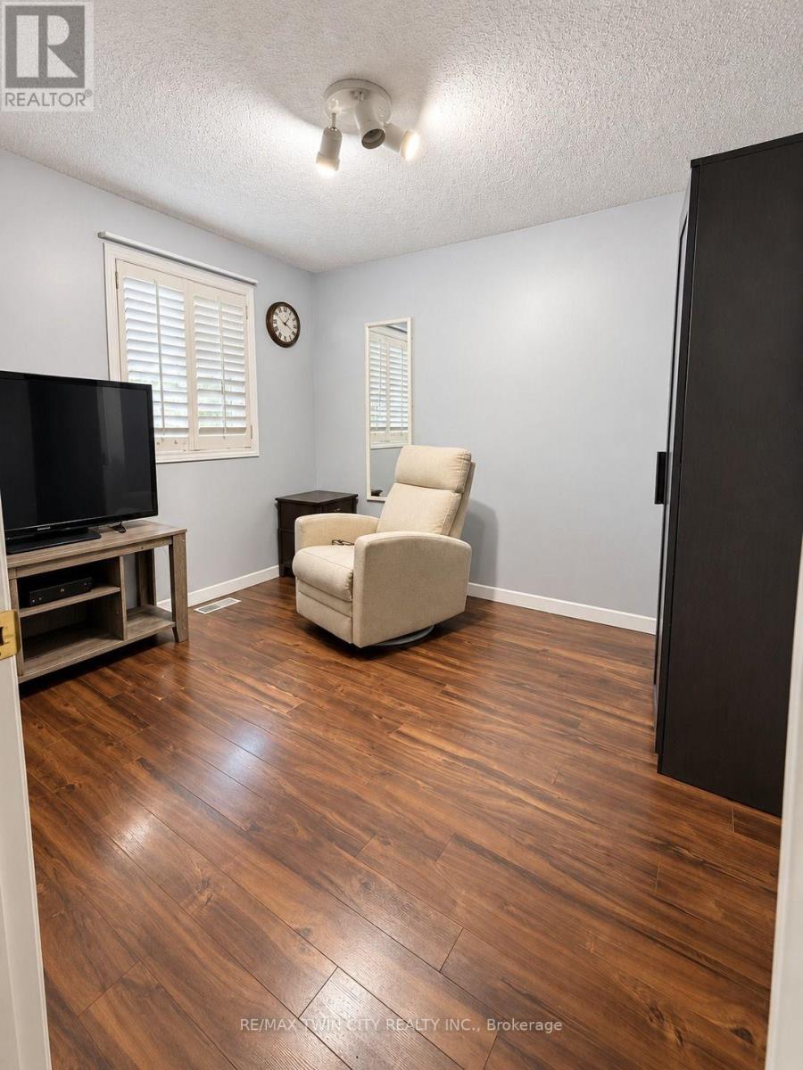 63 Orchid Crescent, Kitchener, Ontario  N2E 3N3 - Photo 13 - X13803746