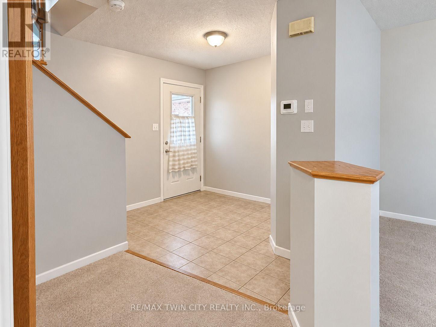 63 Orchid Crescent, Kitchener, Ontario  N2E 3N3 - Photo 5 - X13803746