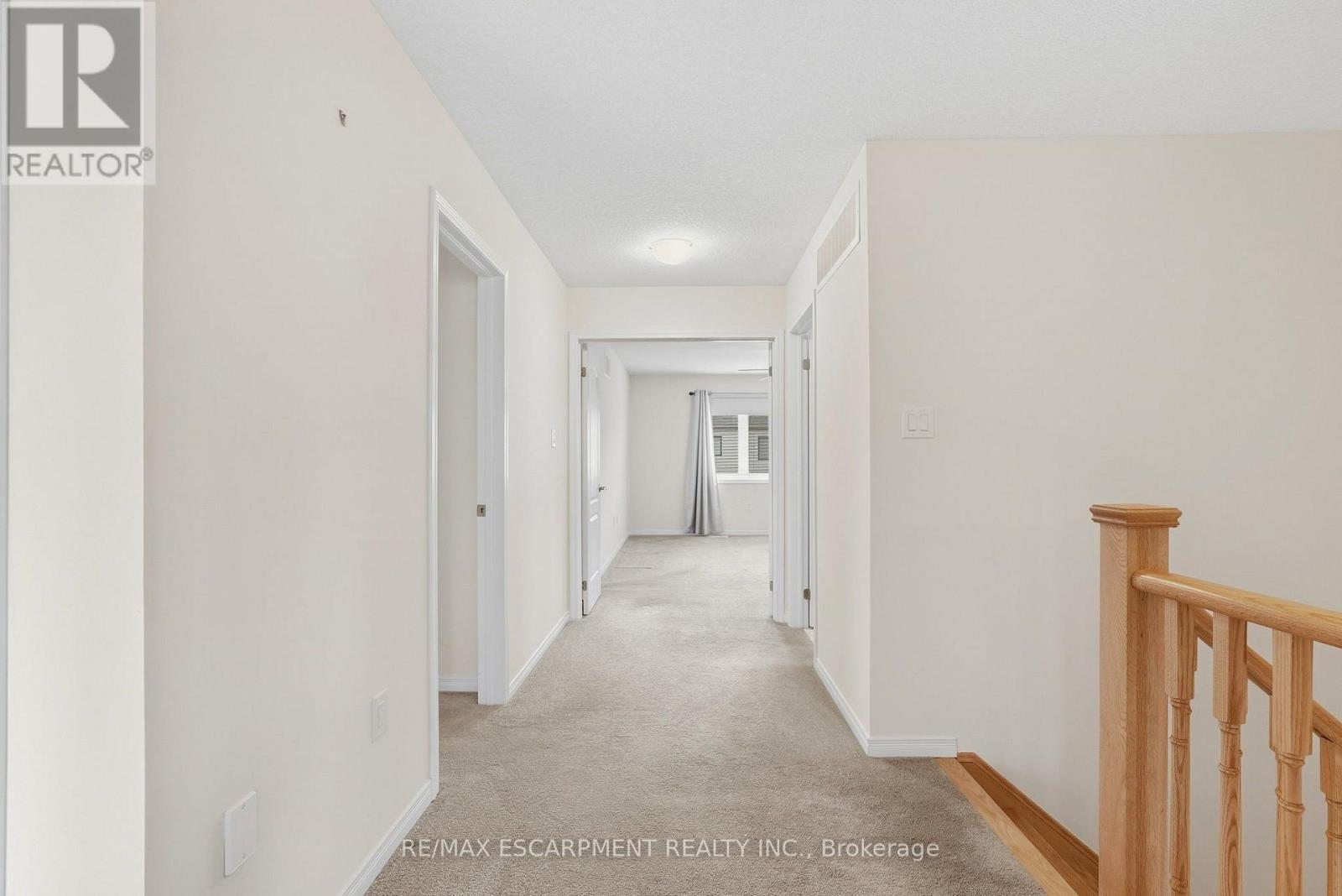 35 Royal Coachman Way, Hamilton, Ontario  L8J 0M2 - Photo 24 - X13803822