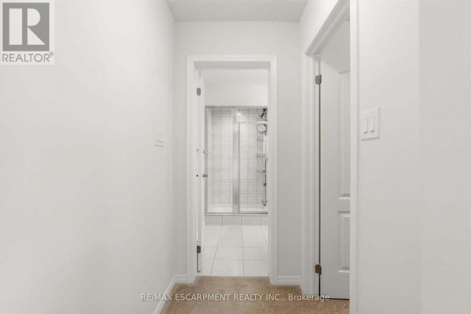 35 Royal Coachman Way, Hamilton, Ontario  L8J 0M2 - Photo 28 - X13803822