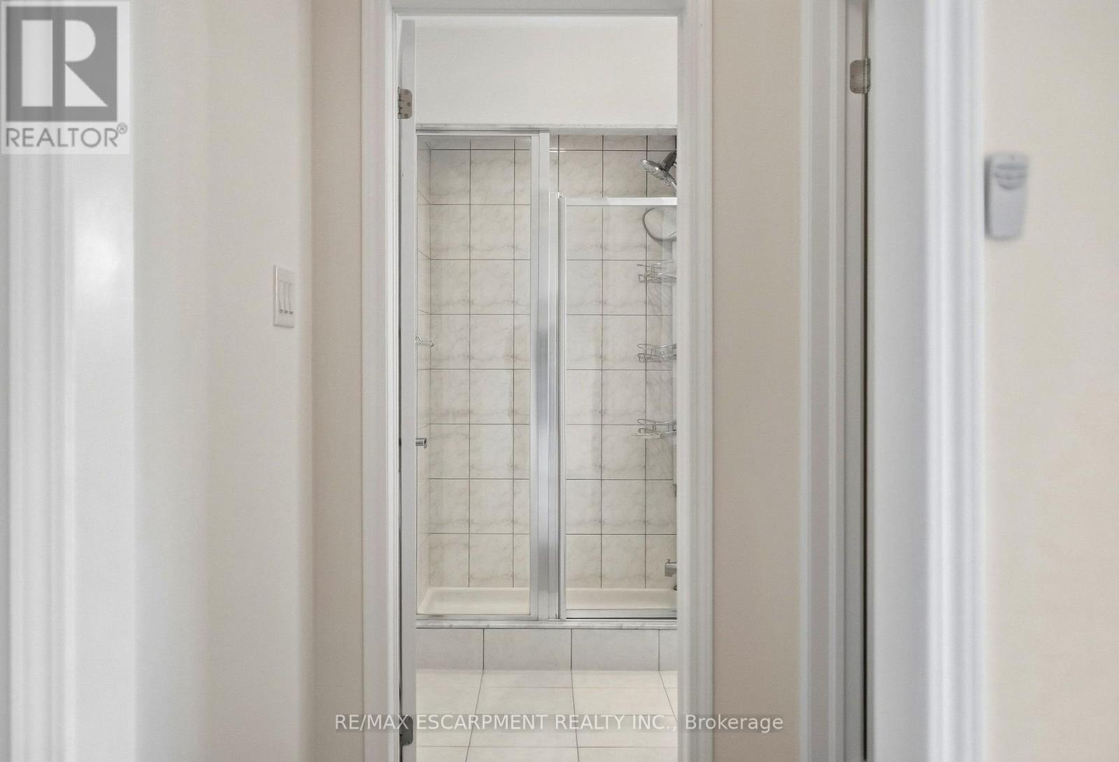 35 Royal Coachman Way, Hamilton, Ontario  L8J 0M2 - Photo 29 - X13803822