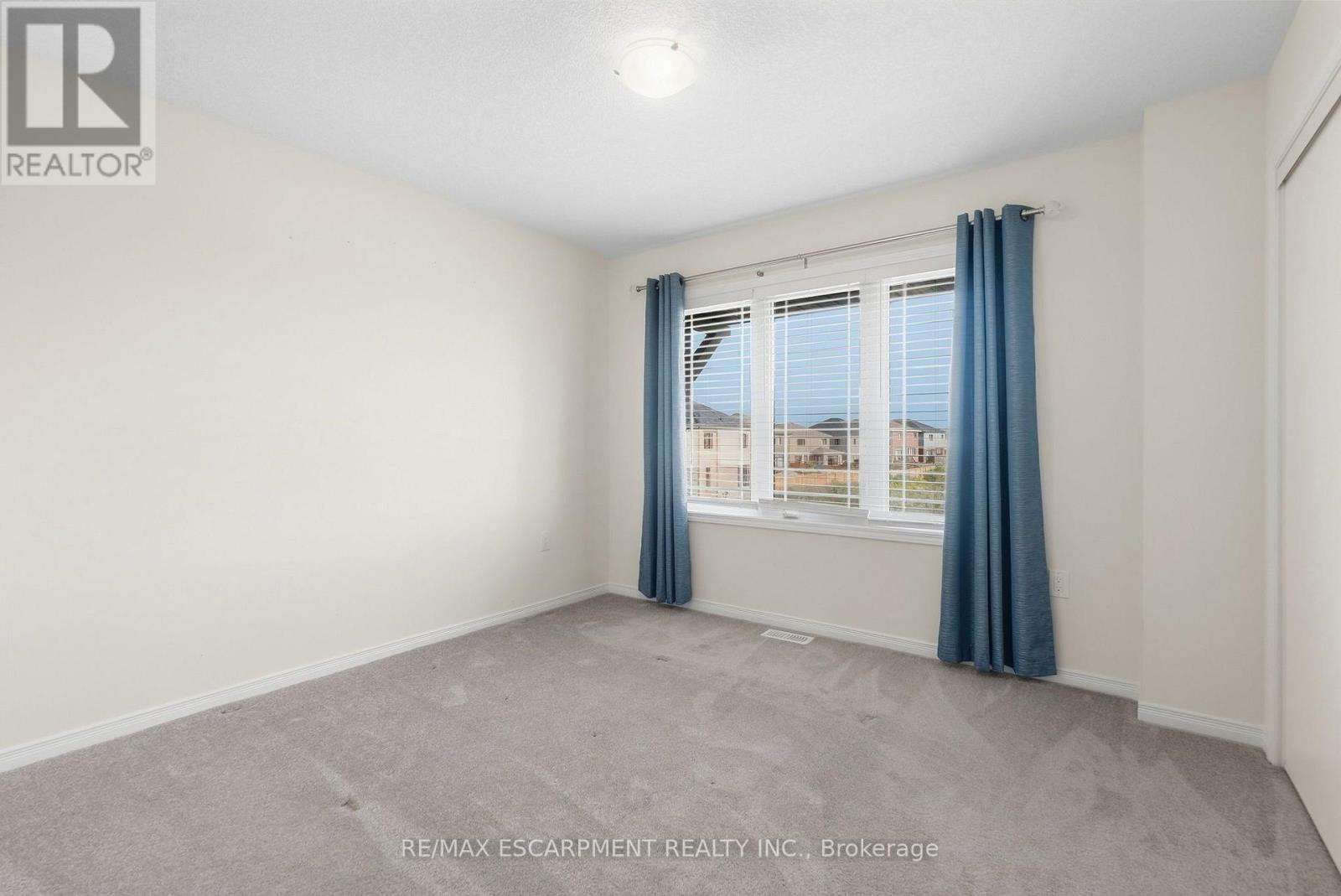 35 Royal Coachman Way, Hamilton, Ontario  L8J 0M2 - Photo 38 - X13803822