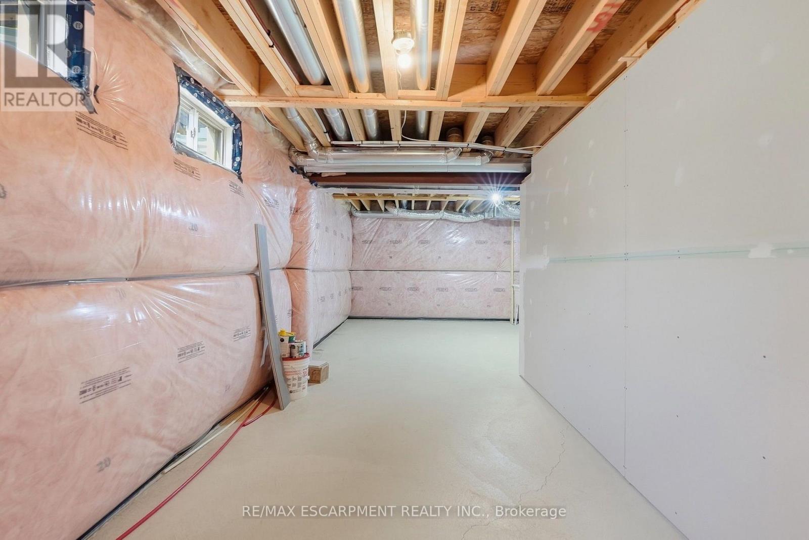 35 Royal Coachman Way, Hamilton, Ontario  L8J 0M2 - Photo 46 - X13803822