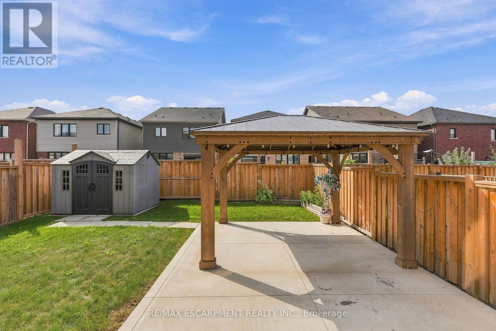 35 Royal Coachman Way, Hamilton, Ontario  L8J 0M2 - Photo 48 - X13803822