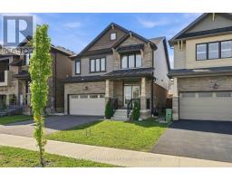 35 ROYAL COACHMAN WAY, Hamilton, Ontario