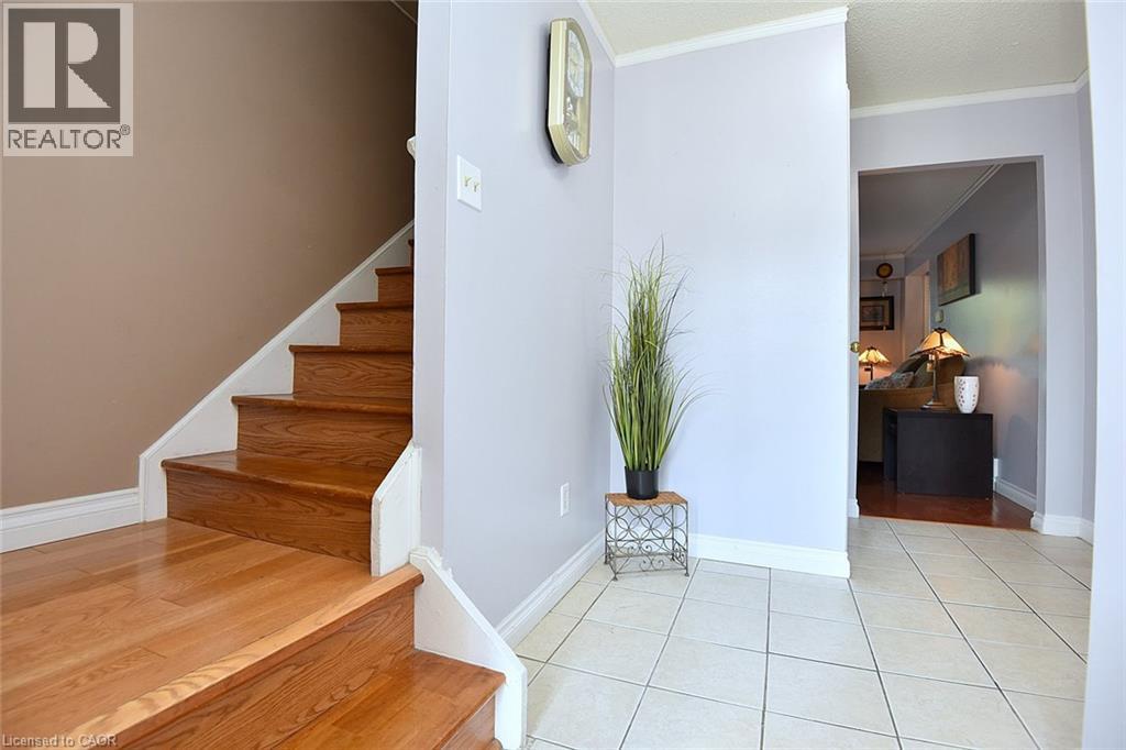 100 Golden Orchard Drive, Hamilton, Ontario  L9C 6J5 - Photo 17 - 40864528