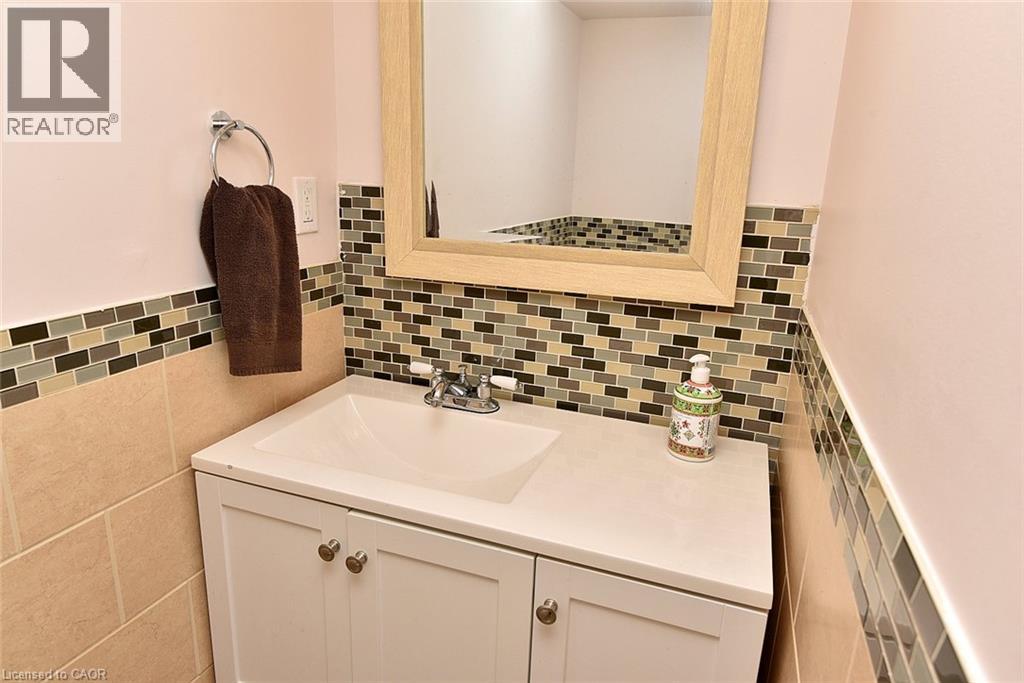 100 Golden Orchard Drive, Hamilton, Ontario  L9C 6J5 - Photo 30 - 40864528
