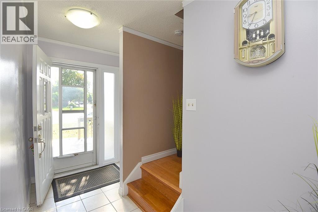 100 Golden Orchard Drive, Hamilton, Ontario  L9C 6J5 - Photo 6 - 40864528