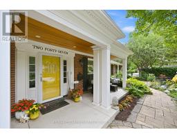 247 LINWOOD CRESCENT, Burlington, Ontario