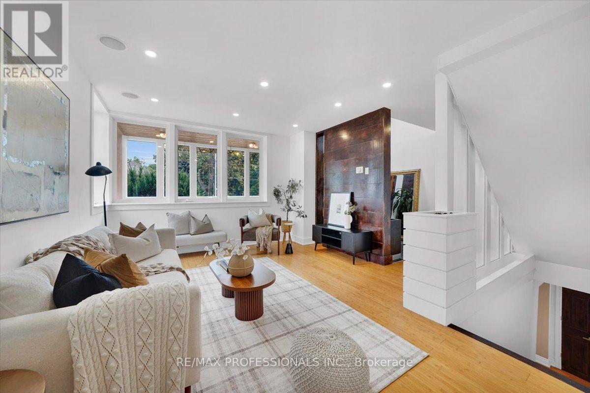 2580 Lake Shore Boulevard W, Toronto, Ontario  M8V 1G2 - Photo 5 - W13797870