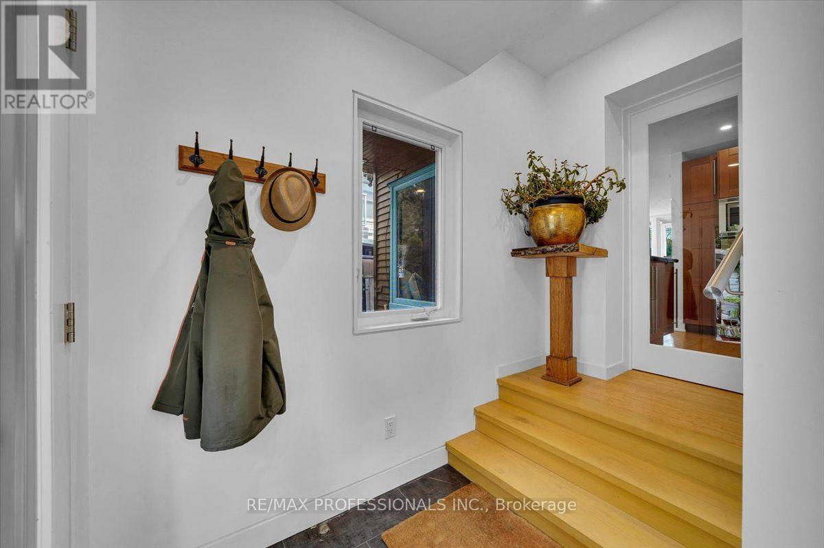 2580 Lake Shore Boulevard W, Toronto, Ontario  M8V 1G2 - Photo 17 - W13797870