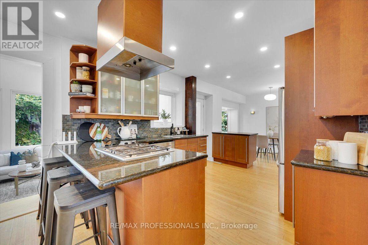 2580 Lake Shore Boulevard W, Toronto, Ontario  M8V 1G2 - Photo 11 - W13797870