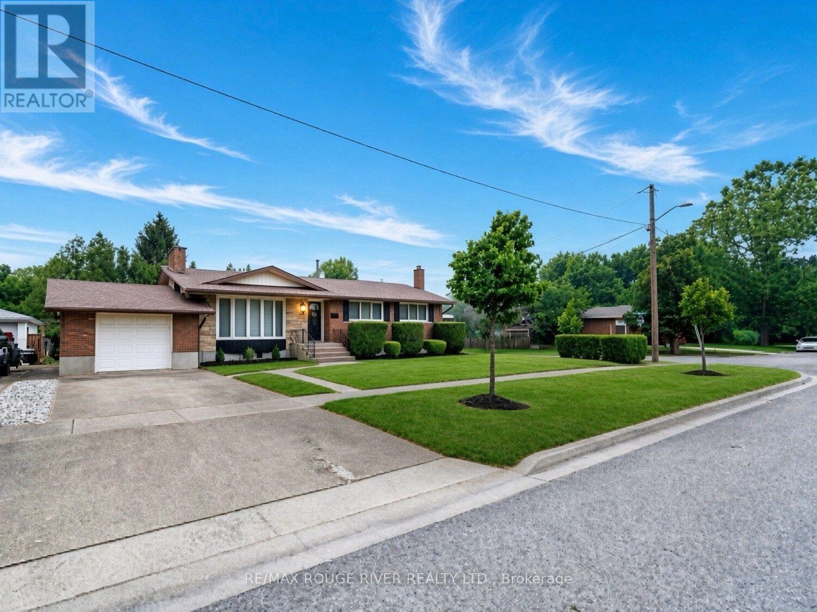 25 CLEARVIEW HEIGHTS, St. Catharines, Ontario