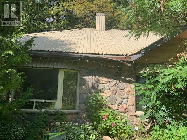 9513 County Rd 93 Road NE, Midland, Ontario  L4R 5K6 - Photo 2 - S13803118