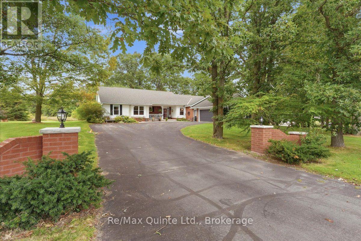 136 Bernard Long Road, Quinte West, Ontario  K8P 5V6 - Photo 2 - X13803972