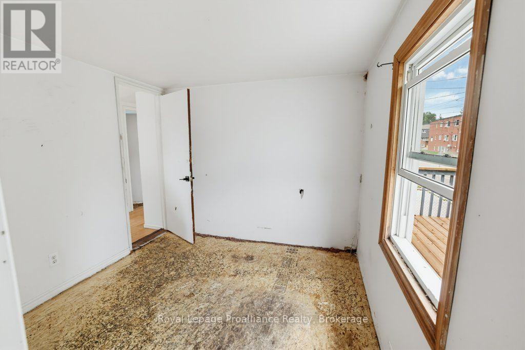 106 Yeomans Street, Belleville, Ontario  K8P 3X7 - Photo 10 - X13804048