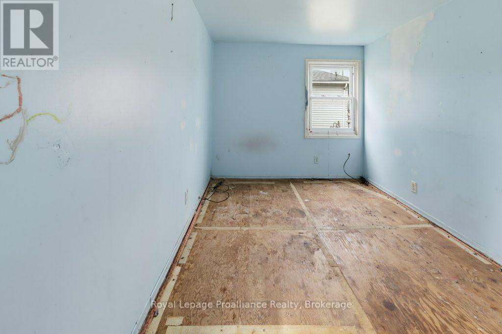 106 Yeomans Street, Belleville, Ontario  K8P 3X7 - Photo 14 - X13804048