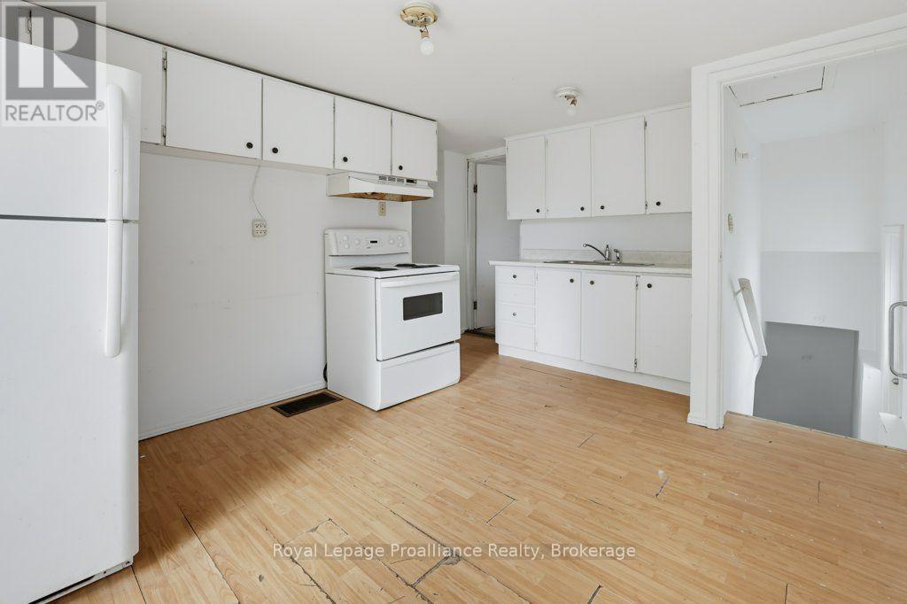 106 Yeomans Street, Belleville, Ontario  K8P 3X7 - Photo 5 - X13804048