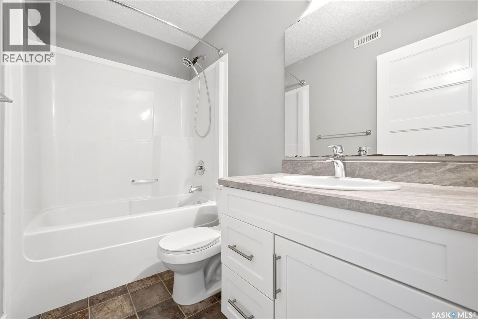 4493 James Hill Road, Regina, Saskatchewan  S4W 0K5 - Photo 12 - SK048888
