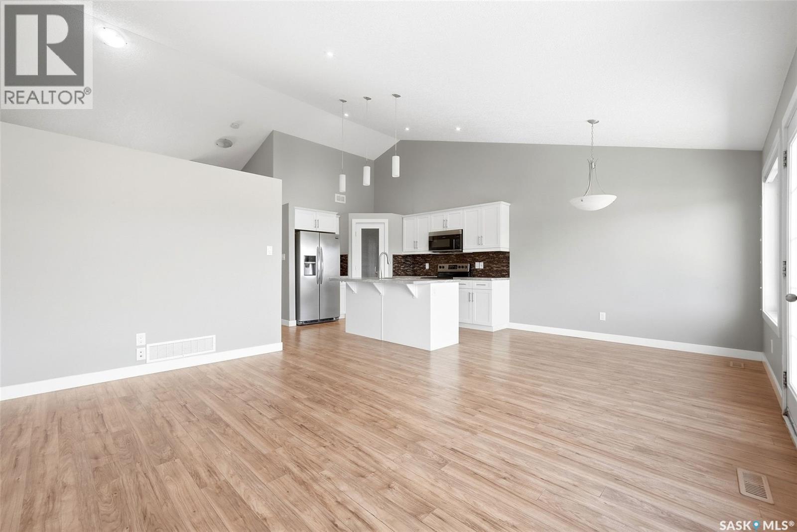 4493 James Hill Road, Regina, Saskatchewan  S4W 0K5 - Photo 6 - SK048888