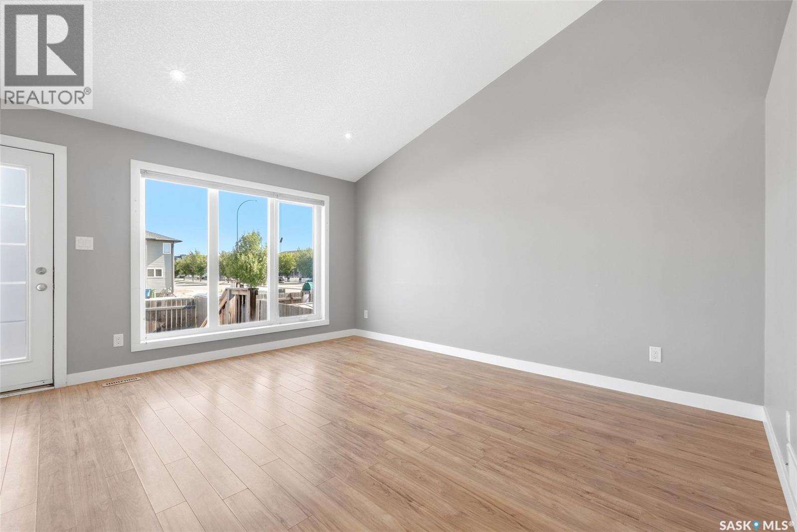 4493 James Hill Road, Regina, Saskatchewan  S4W 0K5 - Photo 7 - SK048888