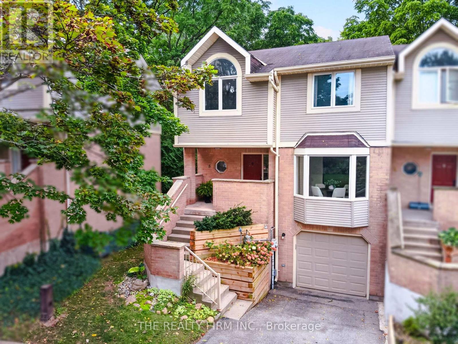 5 - 9 Ailsa Place, London South, Ontario  N5Z 4Z6 - Photo 1 - X13803956