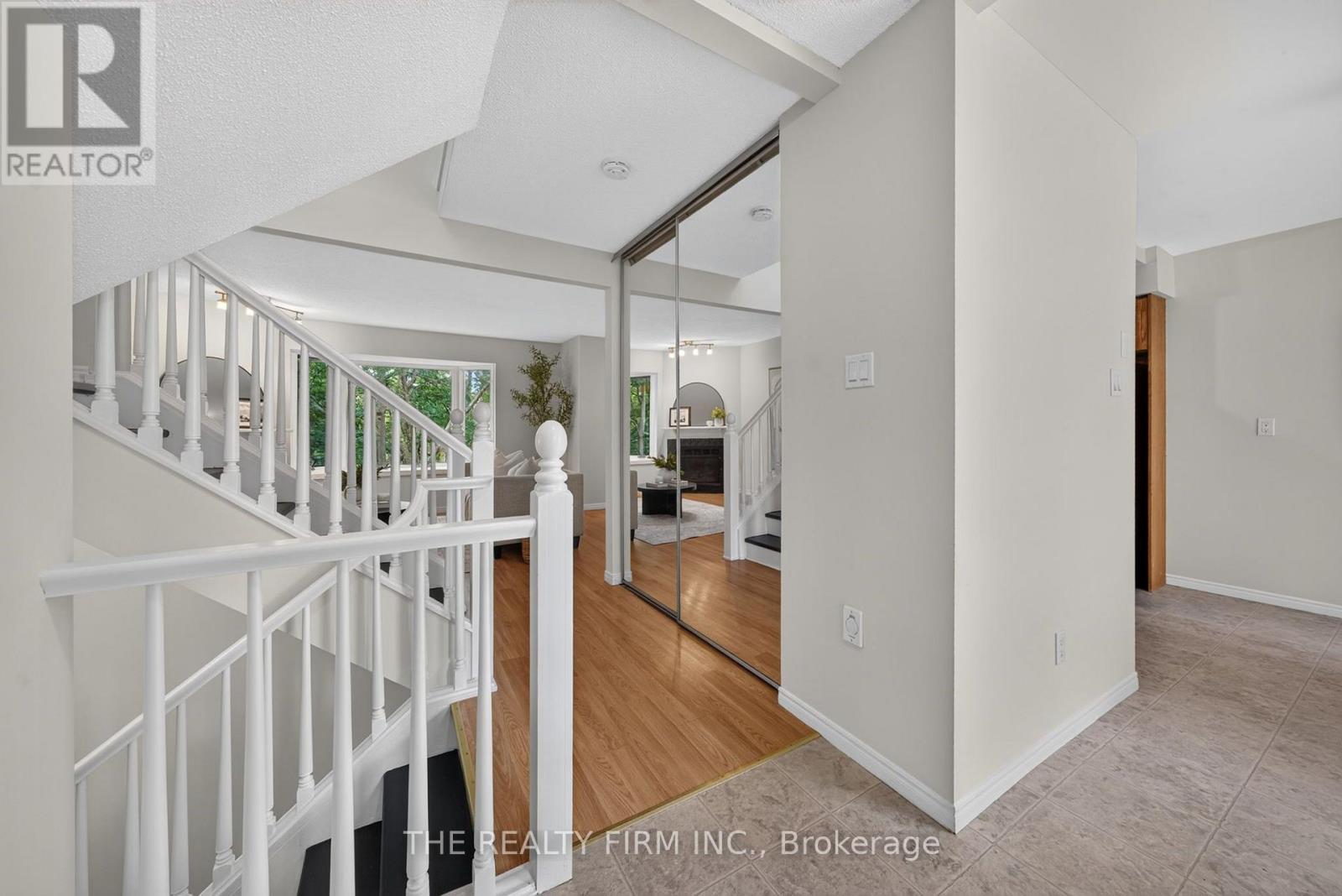5 - 9 Ailsa Place, London South, Ontario  N5Z 4Z6 - Photo 3 - X13803956