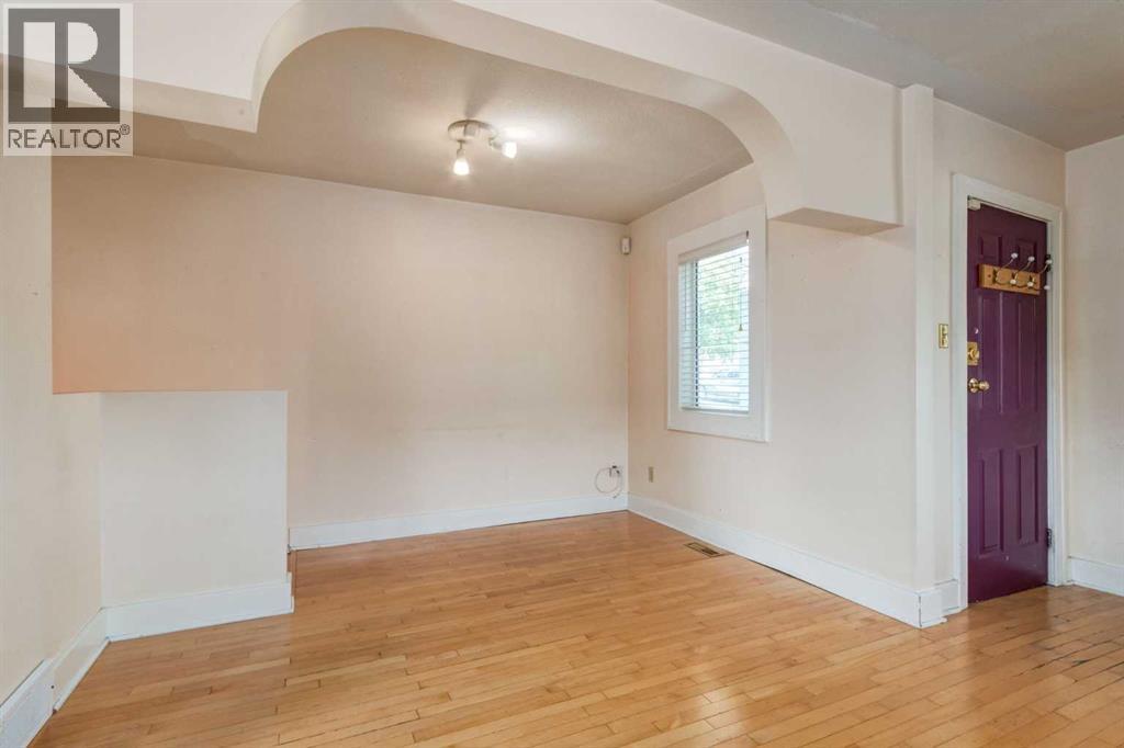 123 30 Avenue NW photo 8