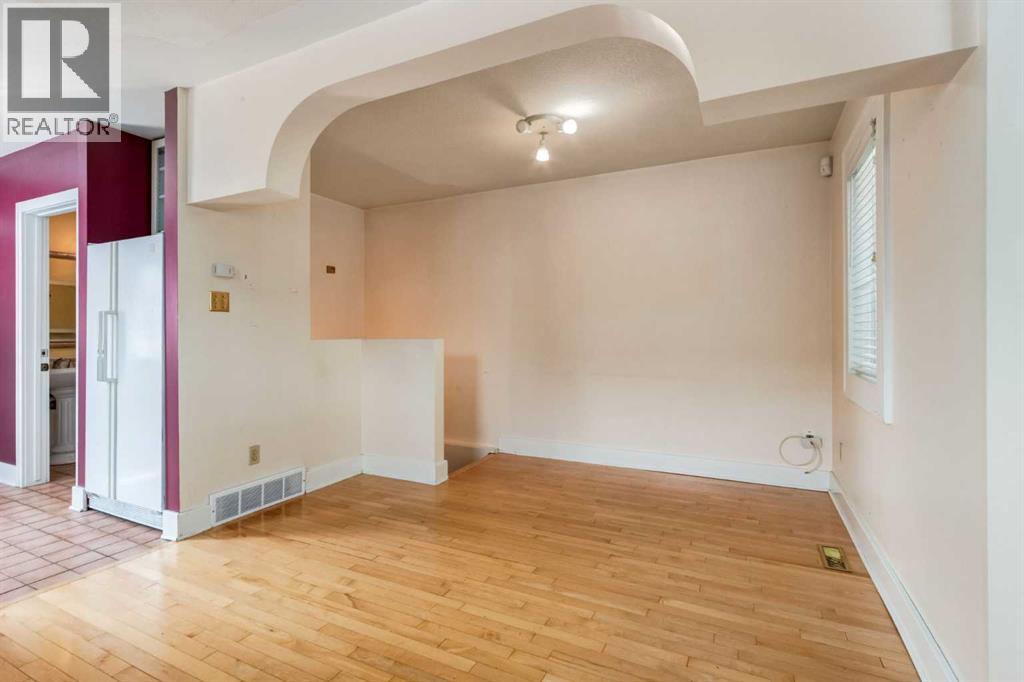 123 30 Avenue NW photo 7