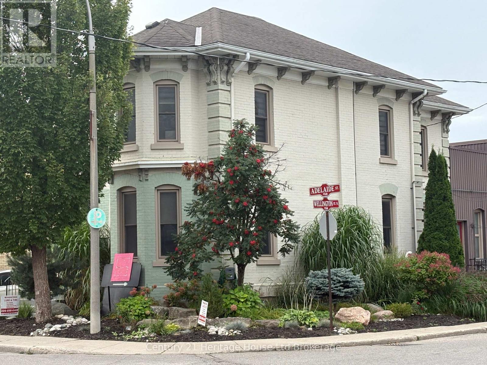 21 Wellington Street N, Woodstock, Ontario  N4S 6P1 - Photo 2 - X13803942