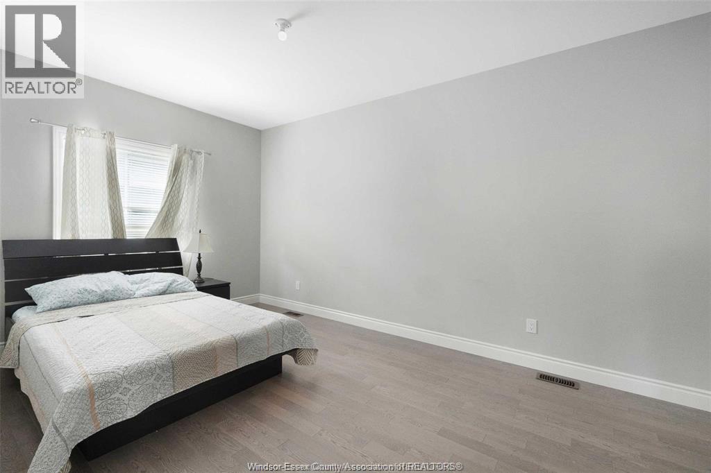 192 Lennox Avenue, Essex, Ontario  N8M 0A7 - Photo 12 - 26022922