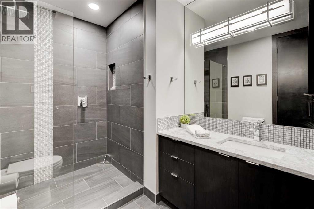 2918 Lathom Crescent SW, Calgary, Alberta  T3E 5W7 - Photo 24 - A2345690